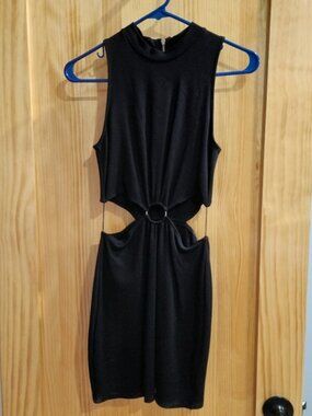 H&M DIVIDED- Cut-out Dress (Black)